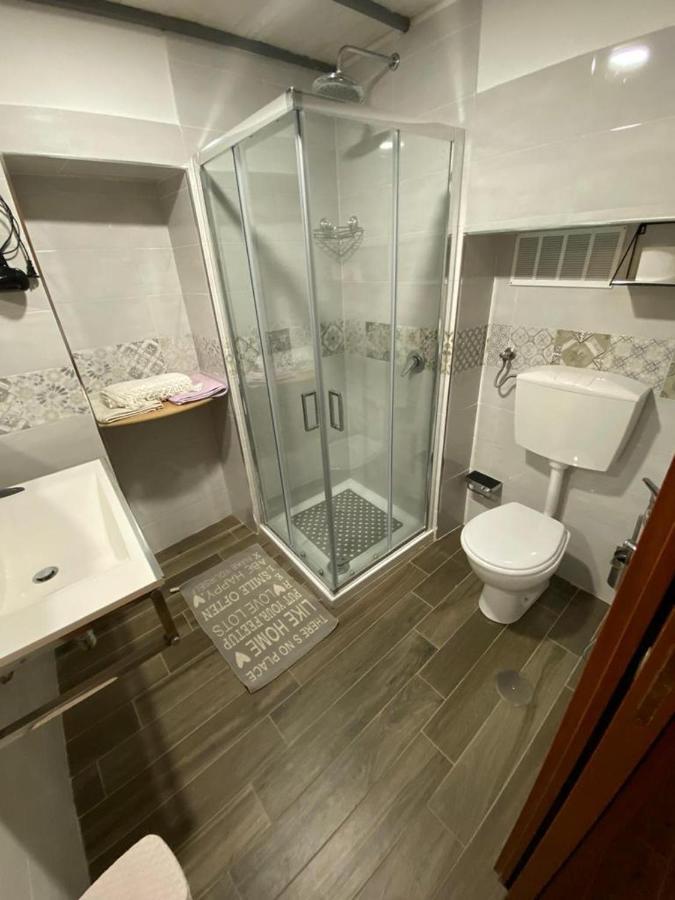 Al Vicolo Stretto Bed & Breakfast Santa Maria a Vico Екстериор снимка